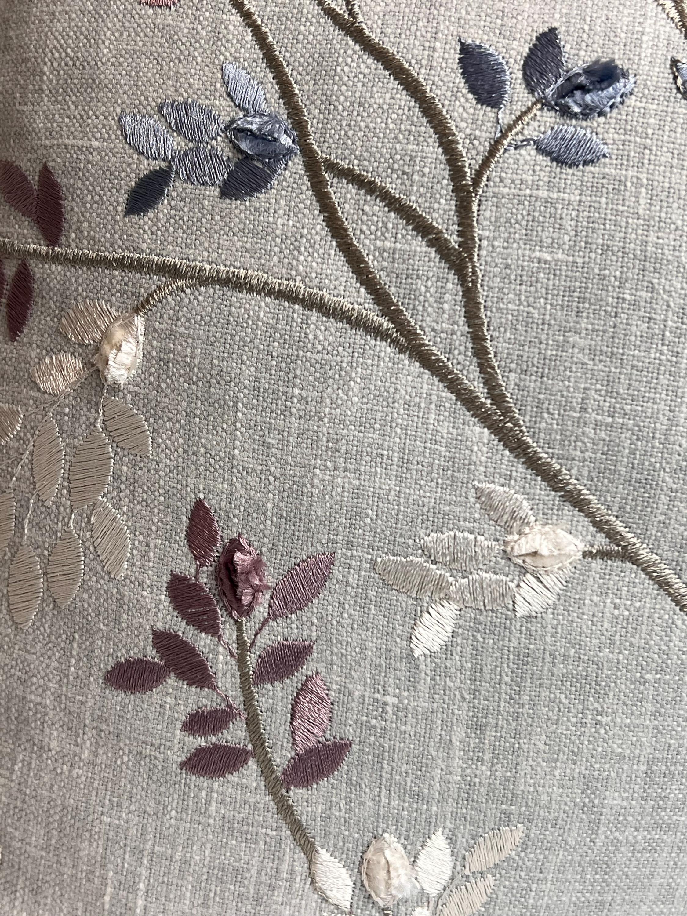 Embroidered Vine Pillow Cover, Botanical Embroidered Pillow, soft Linen throw Pillow, Handmade Branch Pillow Cover, Leaf embroidery Cushion