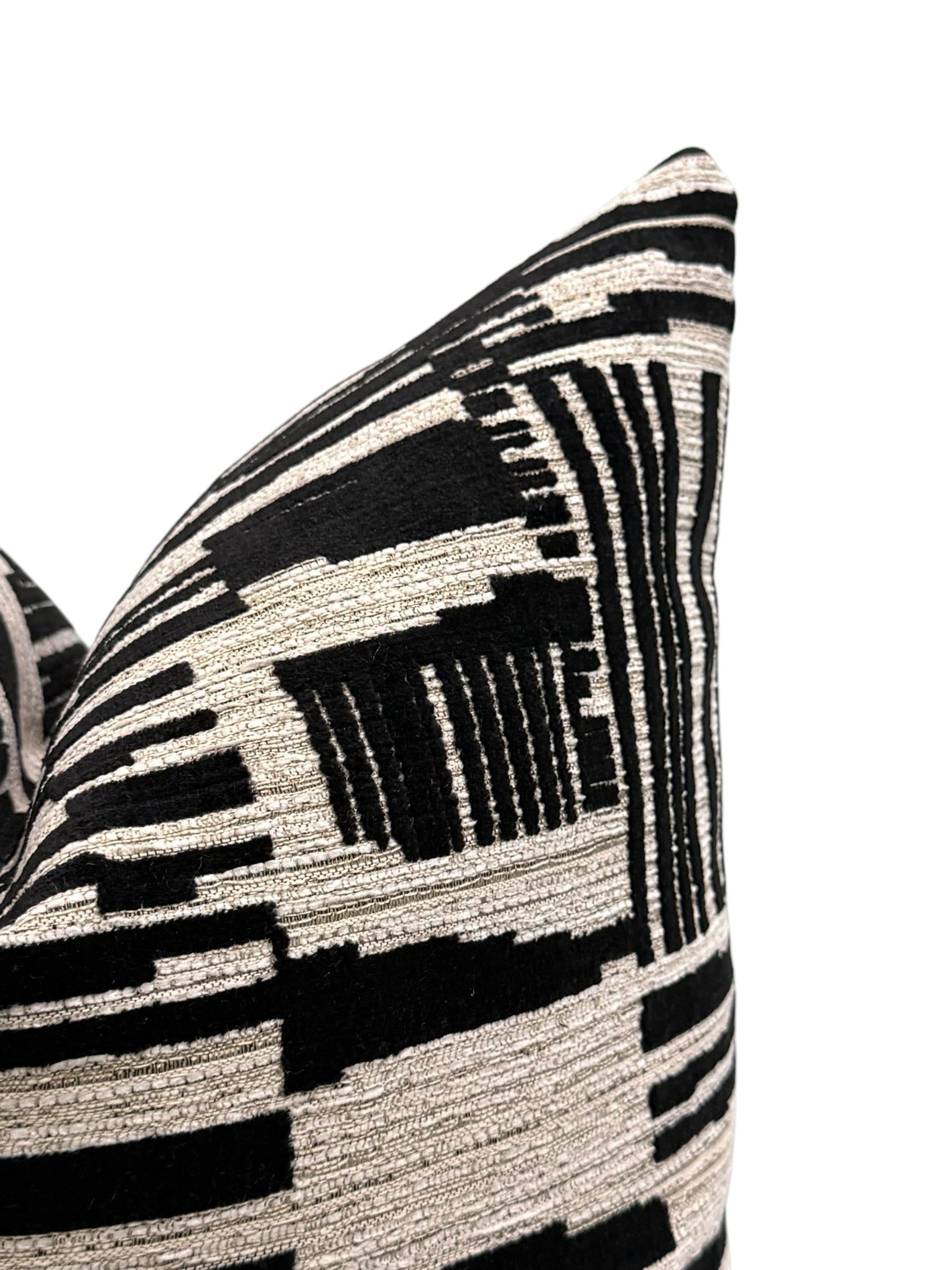 Black and White Pillow Cover, Modern Geometric Throw Pillow, Textured Cushion, Abstract Geometric Pillow | Black and Cream Accent Cushion