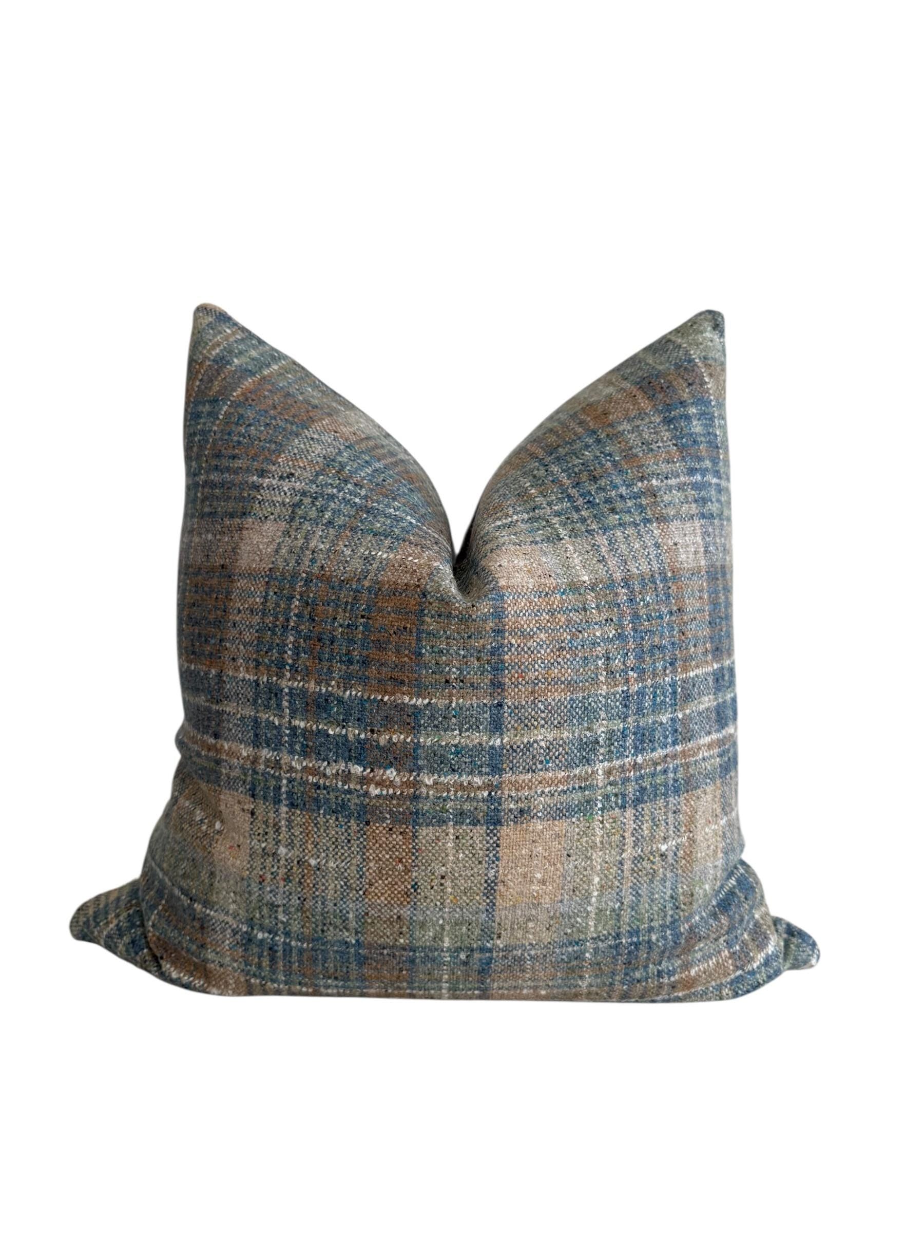 Blue and Beige Plaid Pillow Cover, Wool-Look Check Cushion, Rustic Farmhouse Pillow, Cozy Cabin Decor, Tartan Accent, Neutral Plaid Cushion