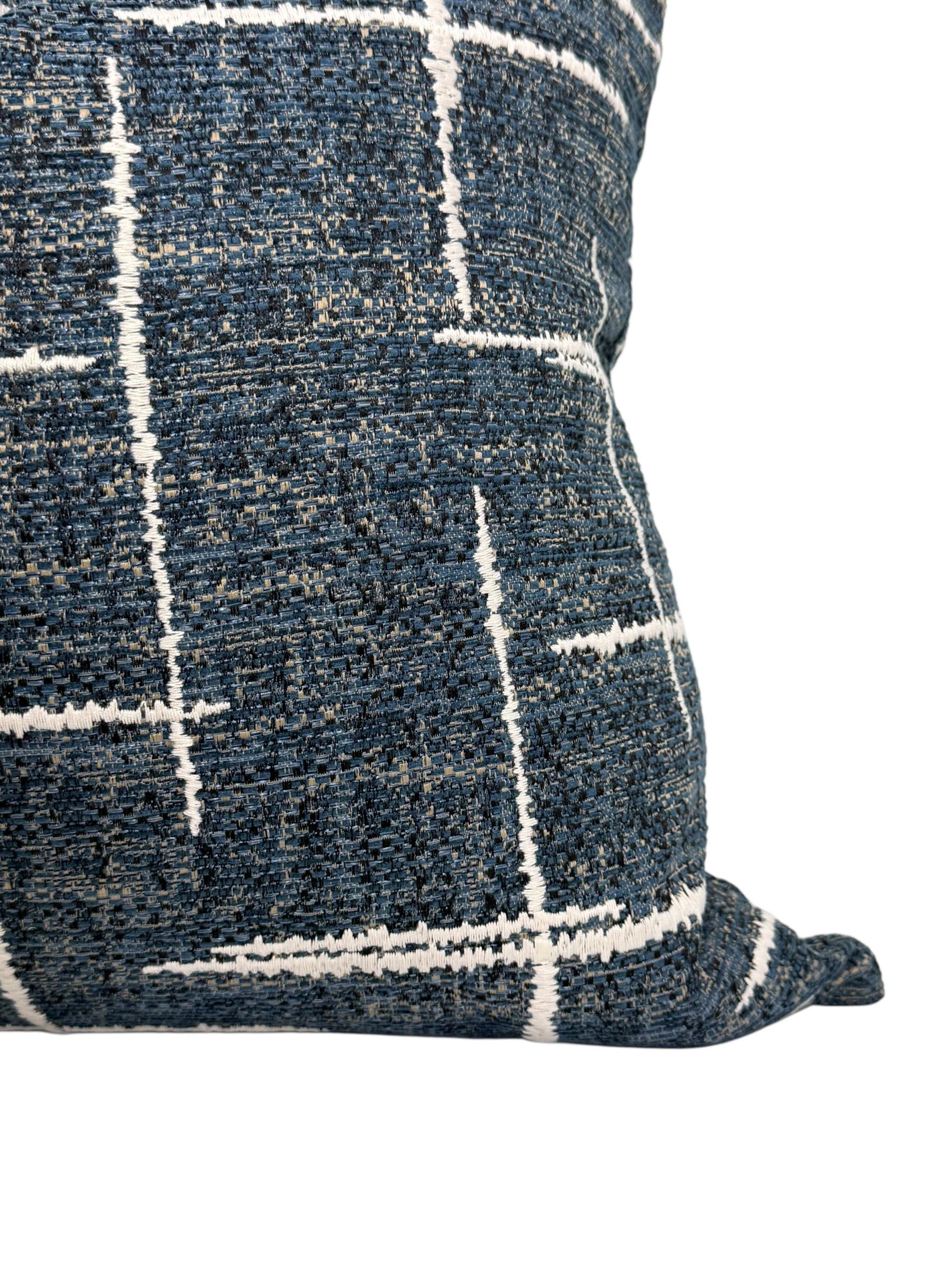Navy Blue Geometric Pillow Cover: Modern Textured Cushion